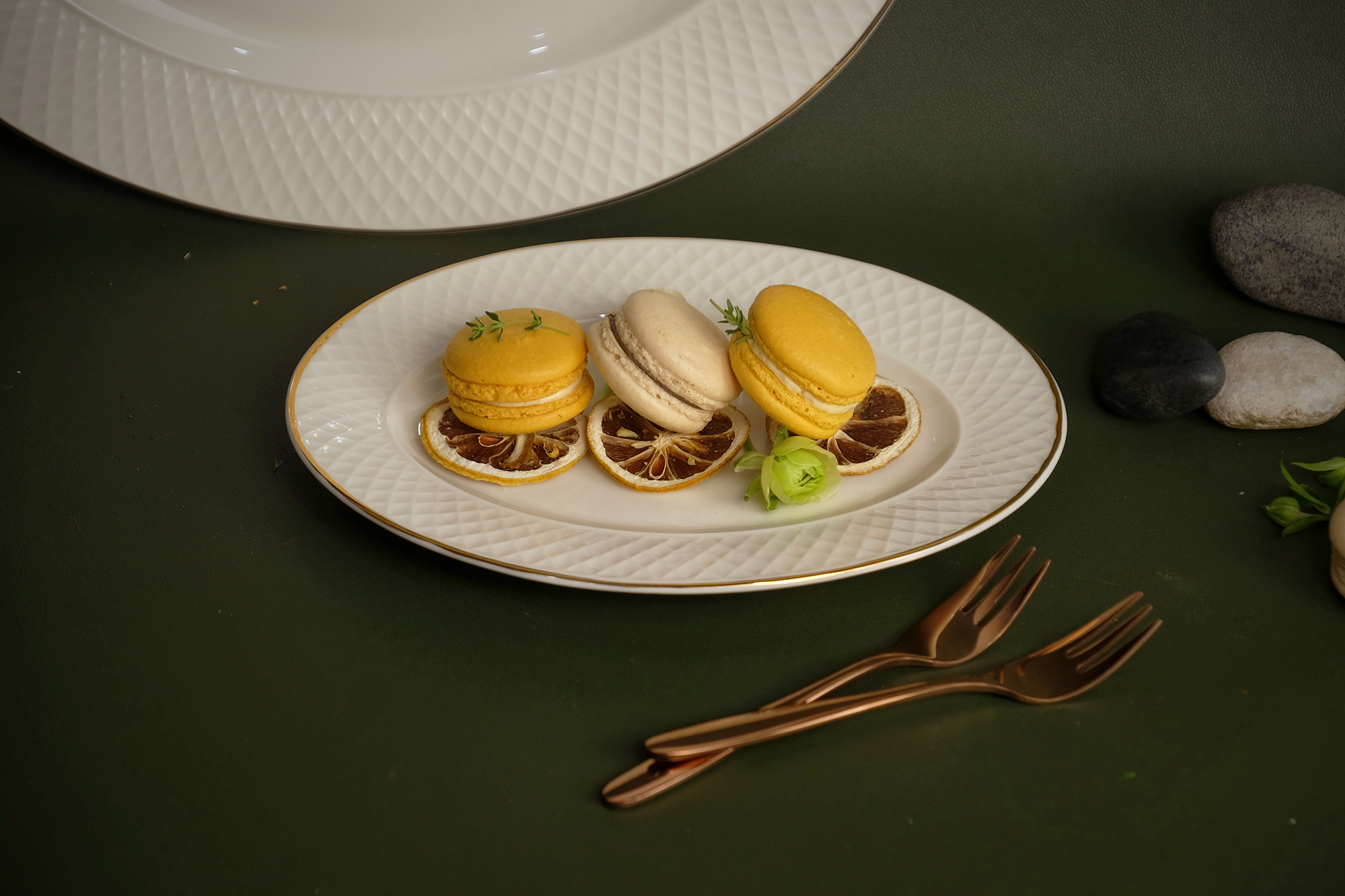 E'Clat Pickle Dish Plate