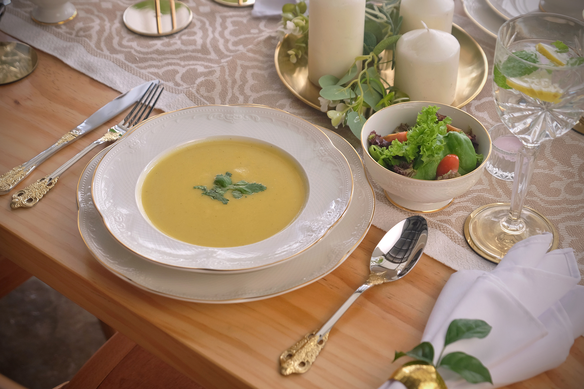 Noble Gold Soup Plate