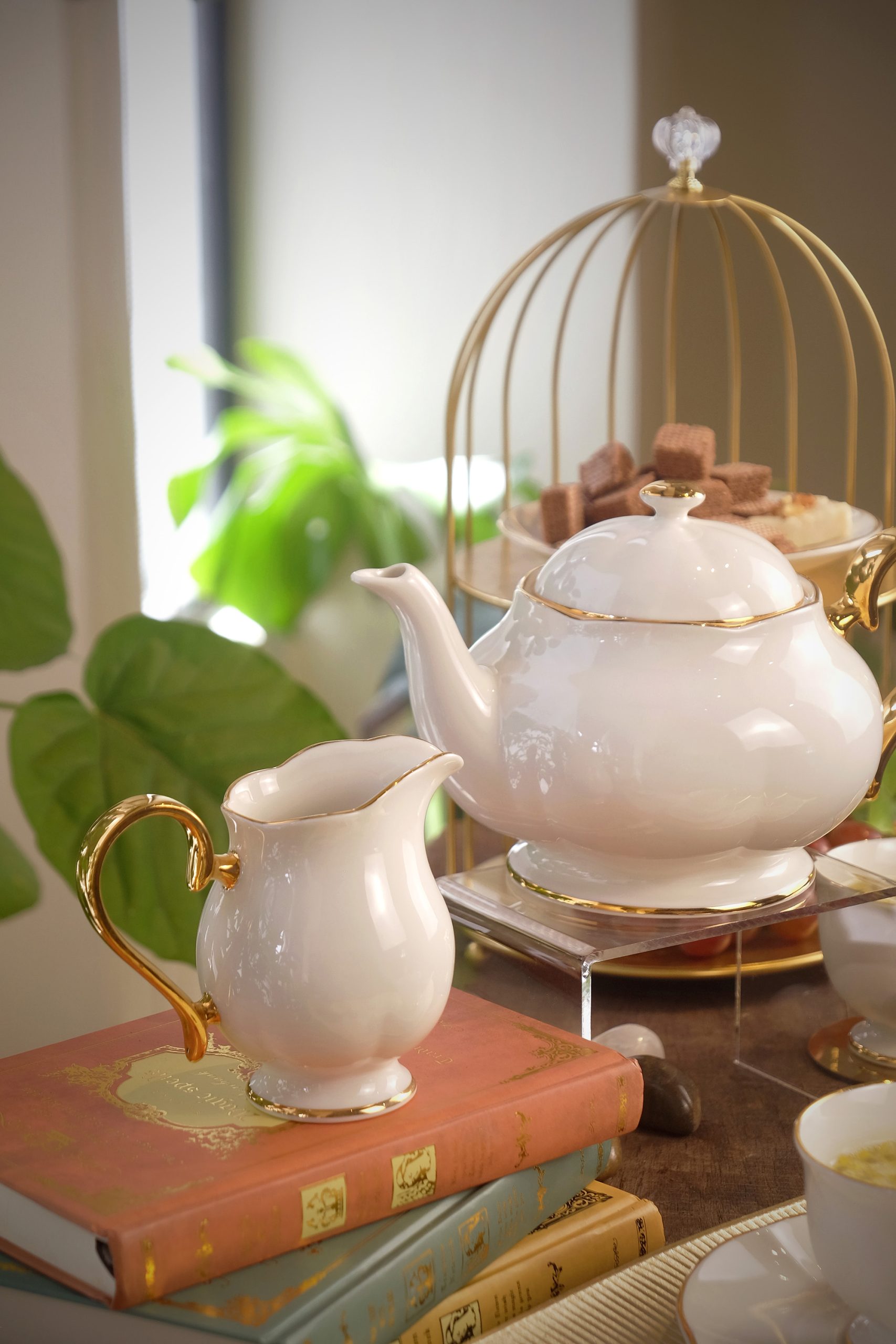 Bella Gold Creamer