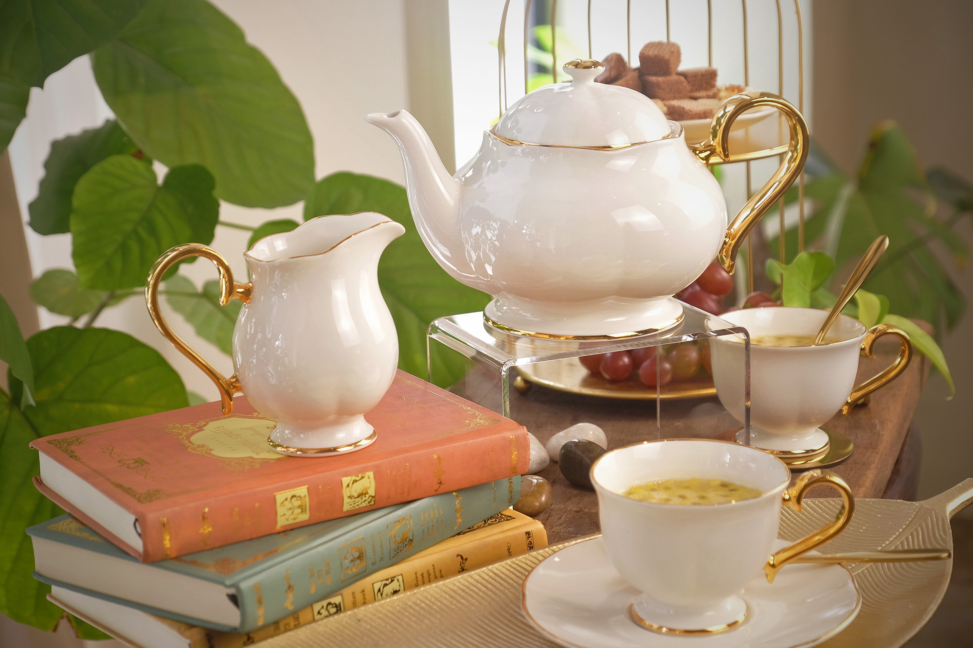 Bella Gold Creamer
