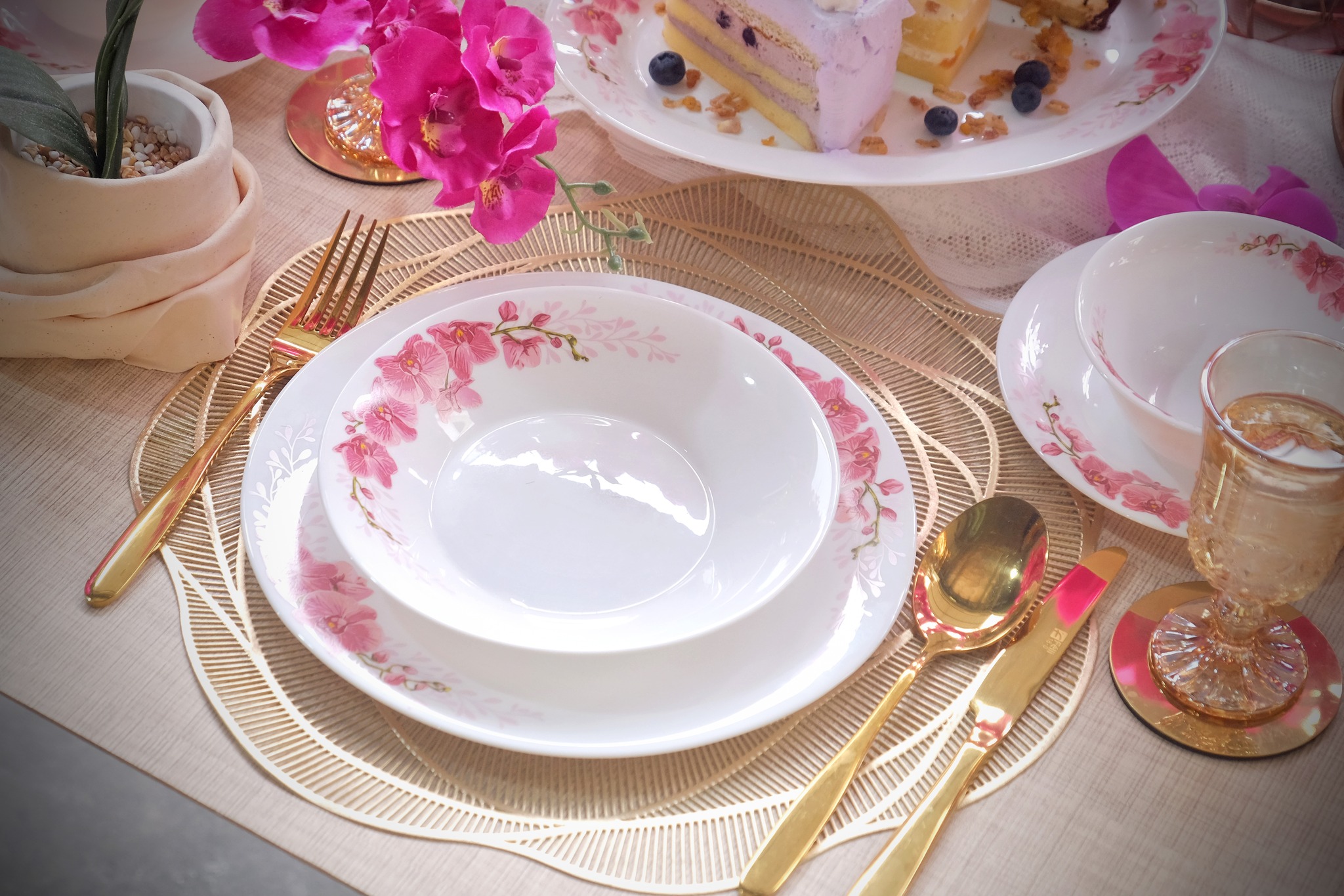 Dinexe Opal Glass Dinnerware Set 24pcs - Orchid