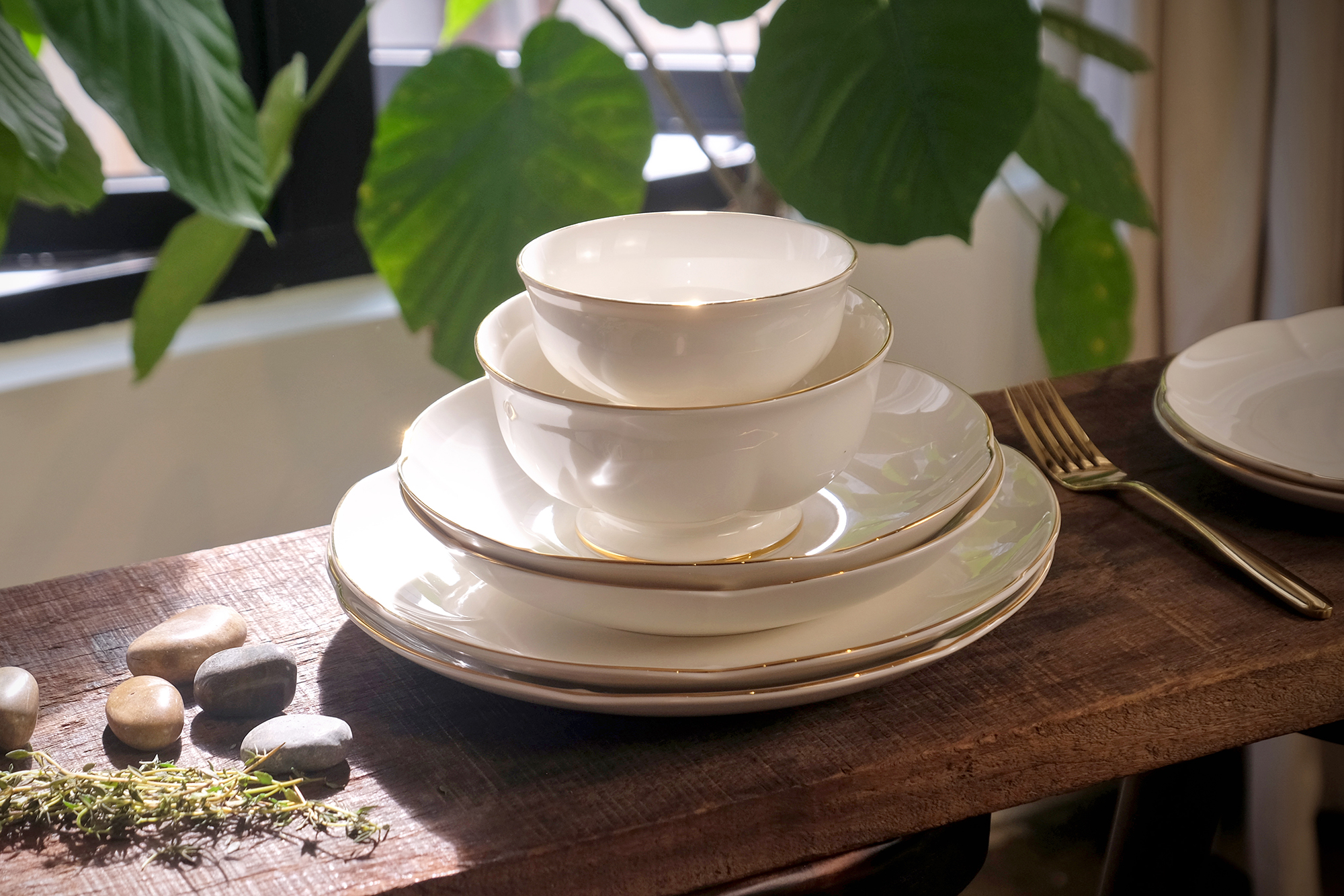 Bella Gold Dinnerware Set 18 Pcs